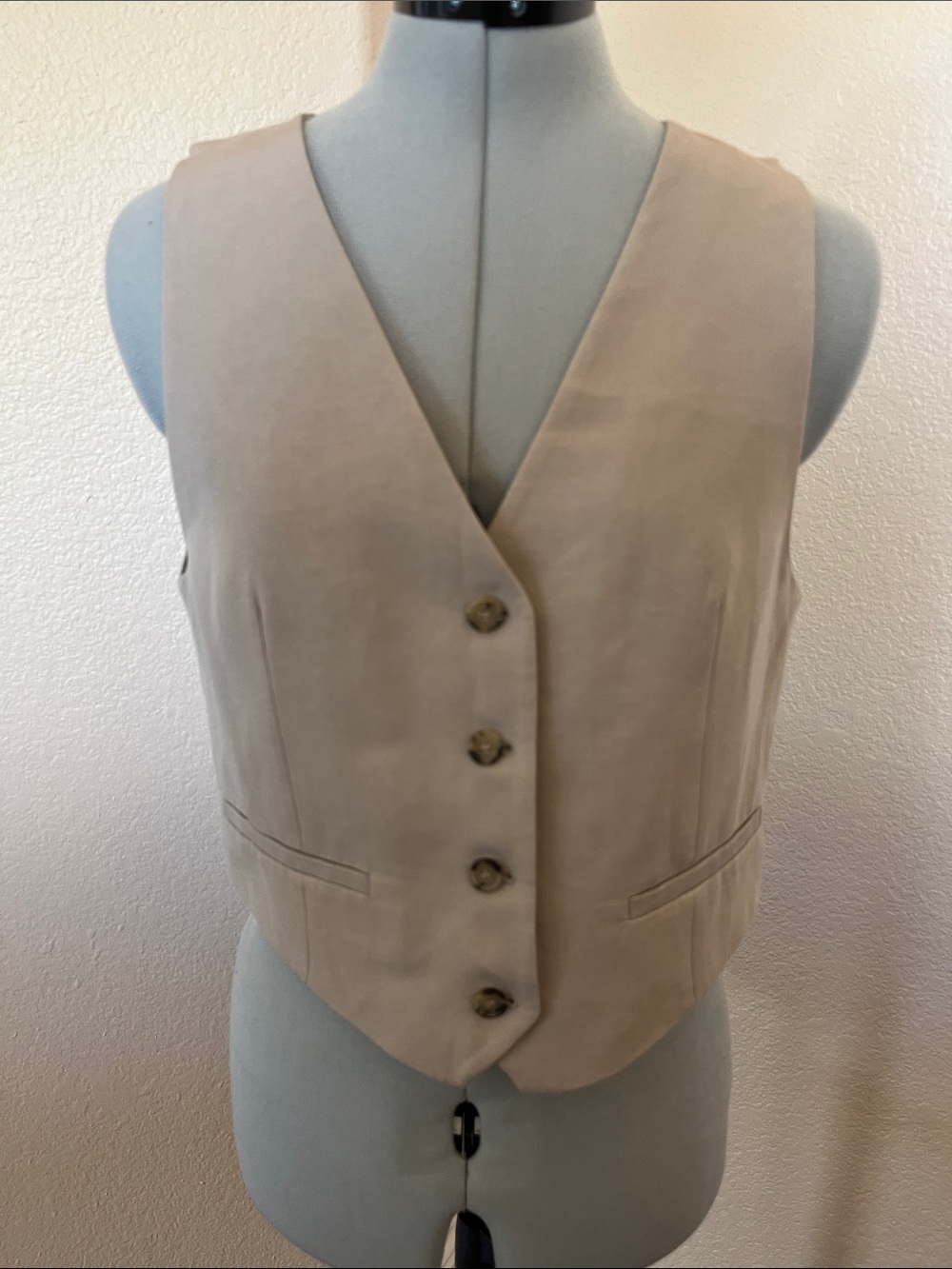 Zara Beige Women's Button-Front Vest